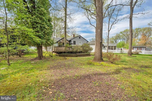 1237 OAKWOOD RD, Haddonfield, NJ 08033