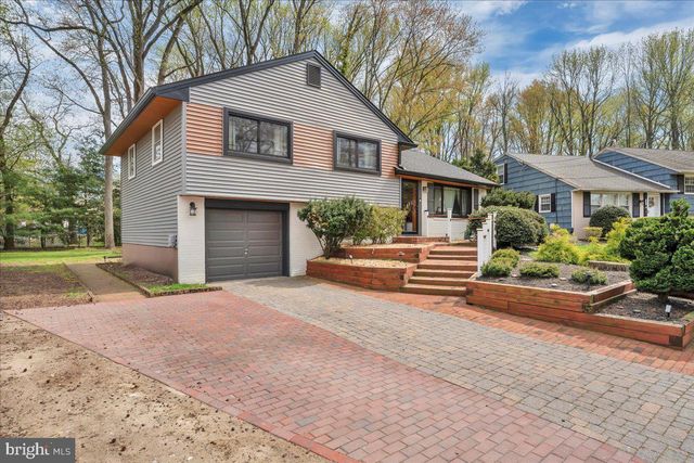 1237 OAKWOOD RD, Haddonfield, NJ 08033