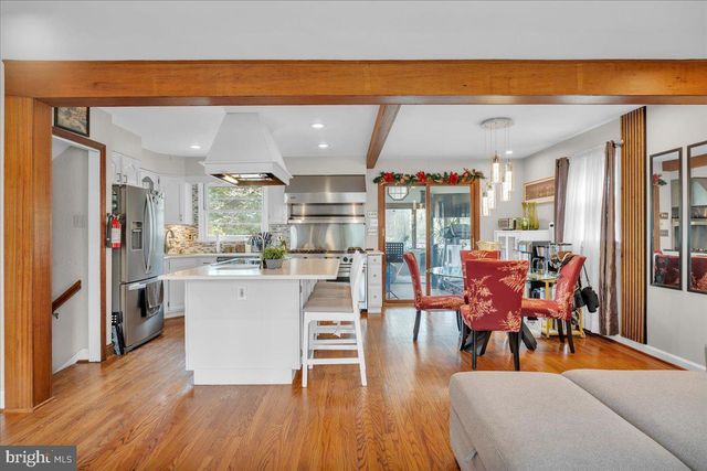 1237 OAKWOOD RD, Haddonfield, NJ 08033