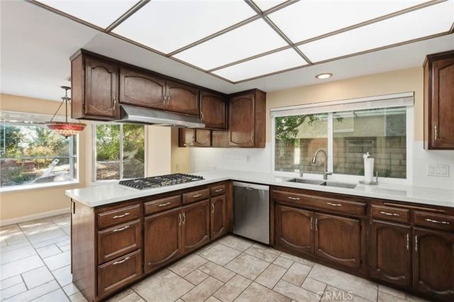 18400 Chatham, Porter Ranch, CA 91326