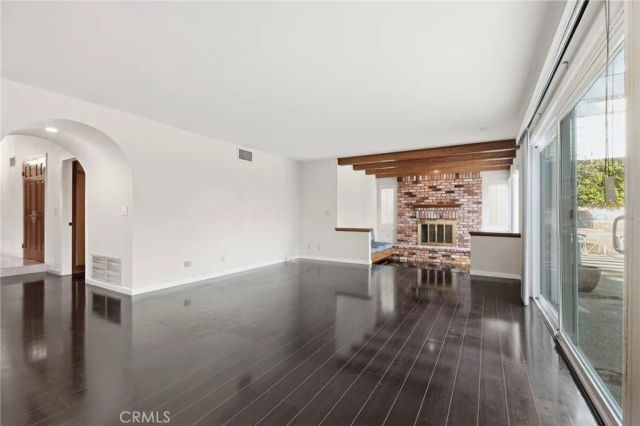 18400 Chatham, Porter Ranch, CA 91326