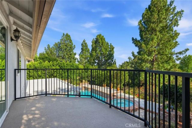 18400 Chatham, Porter Ranch, CA 91326