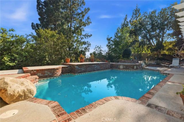 18400 Chatham, Porter Ranch, CA 91326