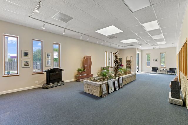 24 S Des Plaines River Road, Des Plaines, IL 60016