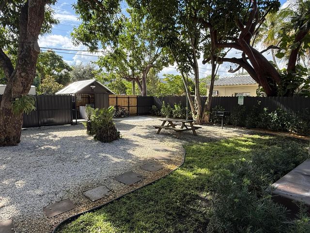 2000 Jefferson Street 1, Hollywood, FL 33020