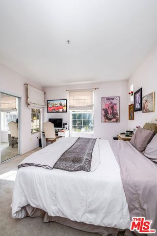 12407 Moorpark Street 106, Studio City, CA 91604