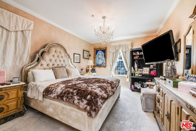 12407 Moorpark Street 106, Studio City, CA 91604