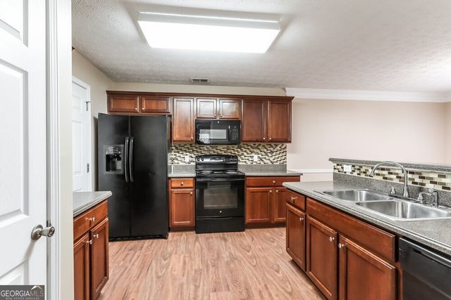 4670 Duval Point Way SW, Snellville, GA 30039