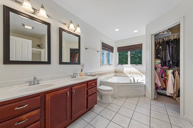 100 Park Place, Mankato, MN 56001