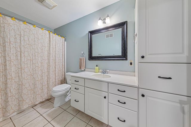 100 Park Place, Mankato, MN 56001
