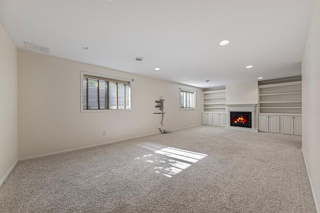 100 Park Place, Mankato, MN 56001