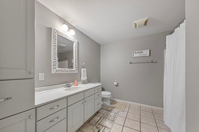 100 Park Place, Mankato, MN 56001