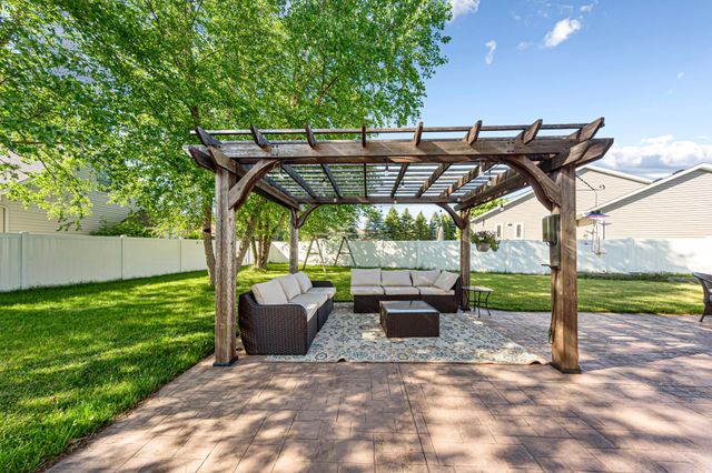 100 Park Place, Mankato, MN 56001