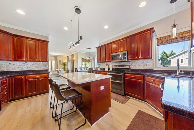 100 Park Place, Mankato, MN 56001
