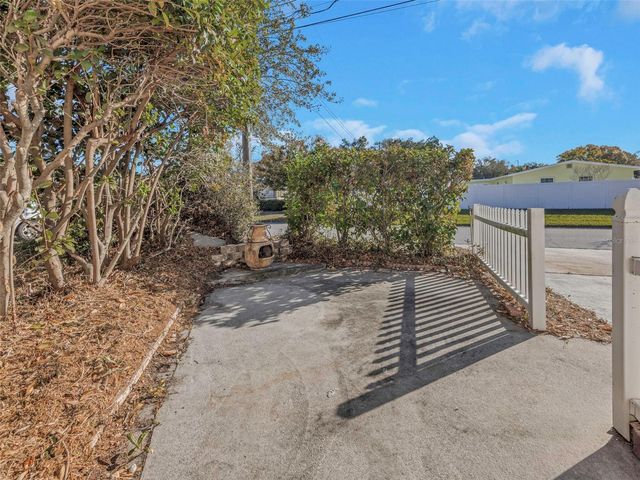 747 BROOK STREET, Largo, FL 33770