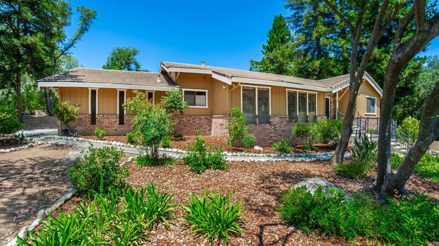 8498 E Hidden Lakes Dr, Granite Bay, CA 95746