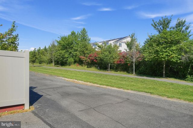 41716 DEER GRASS TER, Aldie, VA 20105