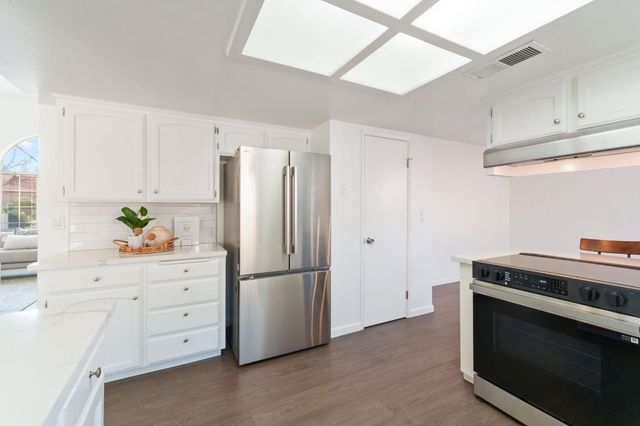 9342 N Archie Avenue, Fresno, CA 93720