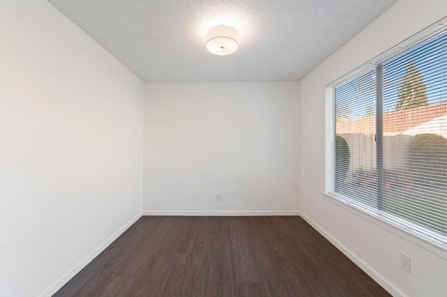 9342 N Archie Avenue, Fresno, CA 93720