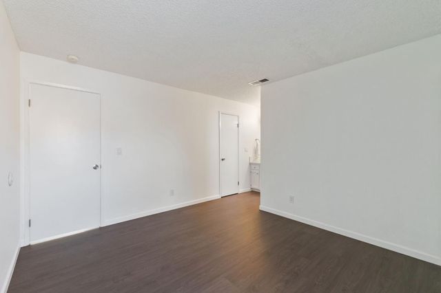 9342 N Archie Avenue, Fresno, CA 93720