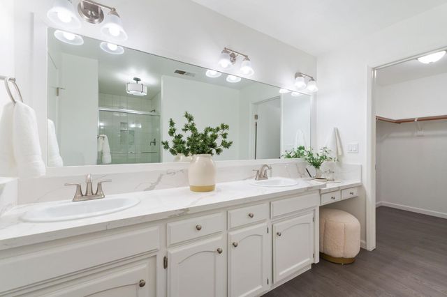 9342 N Archie Avenue, Fresno, CA 93720