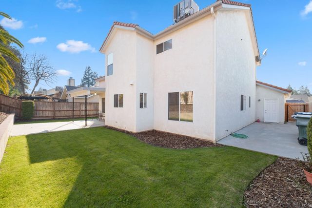 9342 N Archie Avenue, Fresno, CA 93720