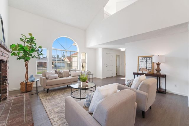 9342 N Archie Avenue, Fresno, CA 93720