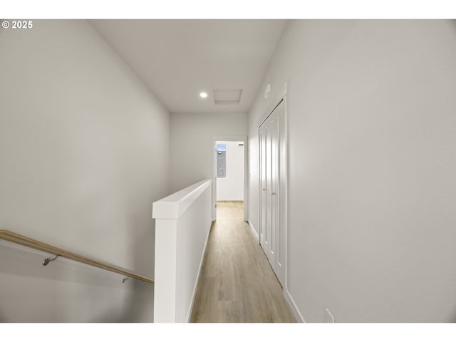 5864 N MISSOURI Ave 3, Portland, OR 97217