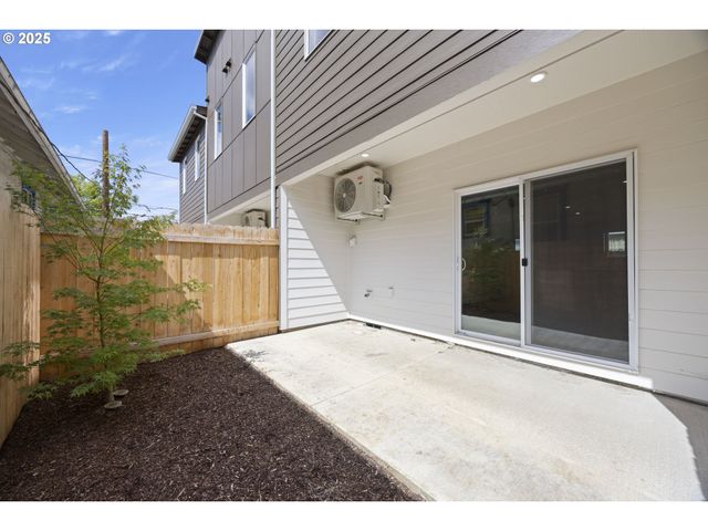 5864 N MISSOURI Ave 3, Portland, OR 97217