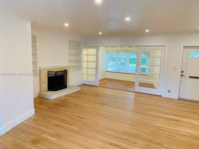 1244 S Alhambra Cir 1244, Coral Gables, FL 33146