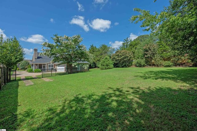 1 Laurel Grove Drive, Simpsonville, SC 29681