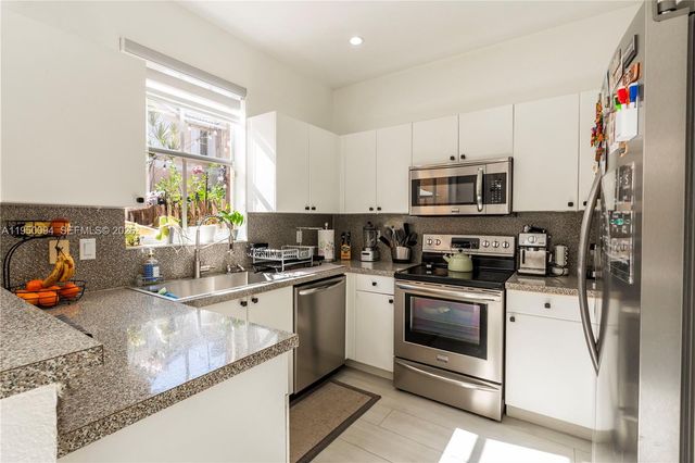 12478 SW 123rd St, Miami, FL 33186