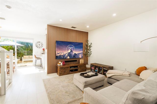 12478 SW 123rd St, Miami, FL 33186