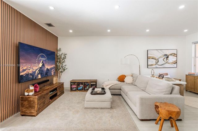 12478 SW 123rd St, Miami, FL 33186