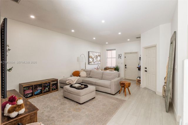 12478 SW 123rd St, Miami, FL 33186