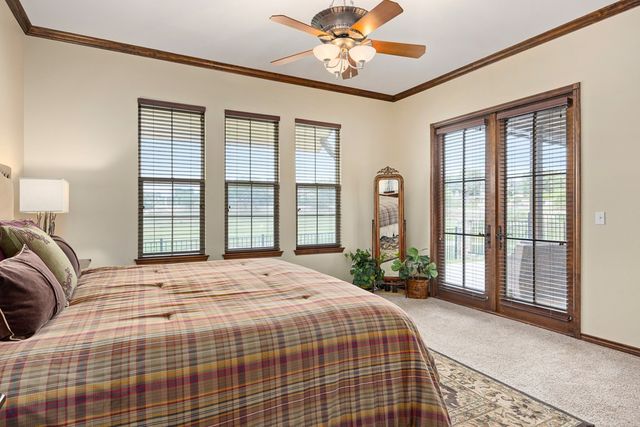 3801-16 E Club House Rd, Kerrville, TX 78028