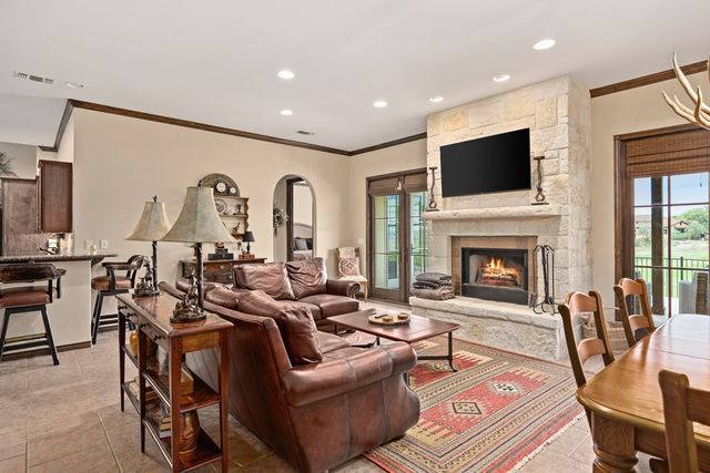 3801-16 E Club House Rd, Kerrville, TX 78028