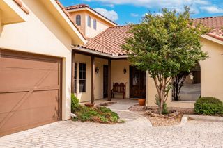 3801-16 E Club House Rd, Kerrville, TX 78028