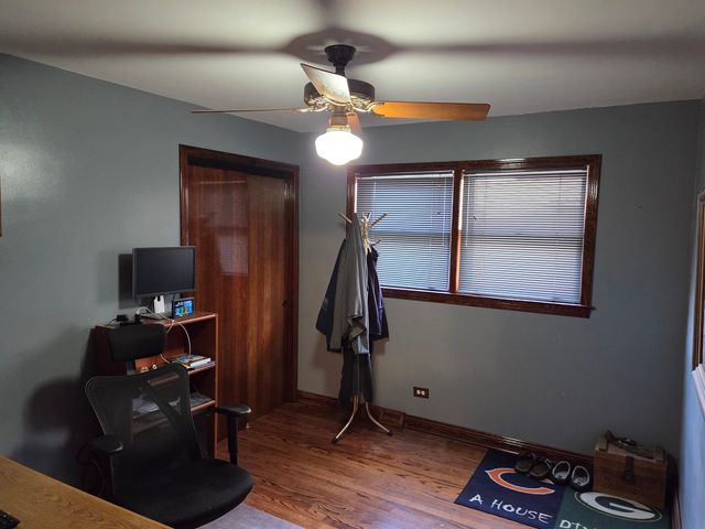 1422 Homestead Road, La Grange Park, IL 60526