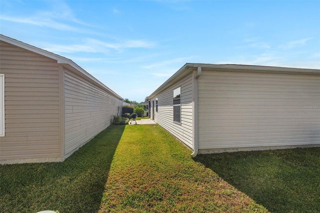 2671 COLLINGTON DRIVE, The Villages, FL 32162