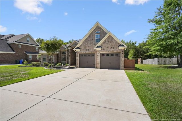 439 W Summerchase Drive, Fayetteville, NC 28311