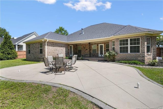 439 W Summerchase Drive, Fayetteville, NC 28311