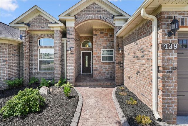439 W Summerchase Drive, Fayetteville, NC 28311