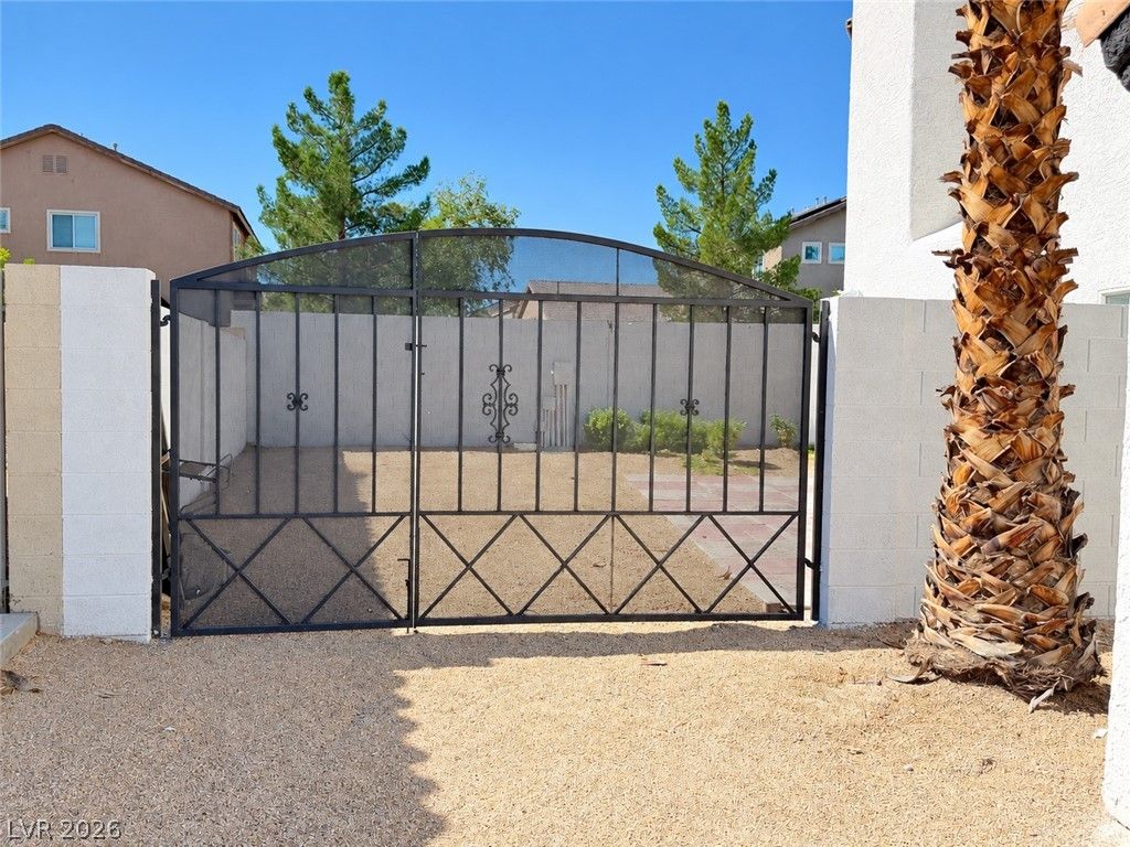 4233 Glass Lantern Drive, North Las Vegas, NV 89032 — photo 2