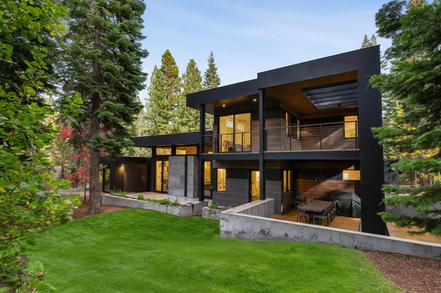 10632 Olana Drive, Truckee, CA 96161