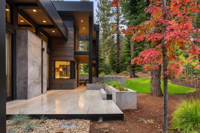 10632 Olana Drive, Truckee, CA 96161