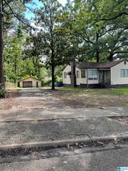 521 OSCEOLA CIRCLE, Fairfield, AL 35064