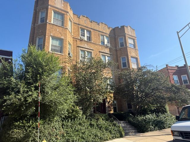 7639 W Jackson Boulevard 1E, Forest Park, IL 60130