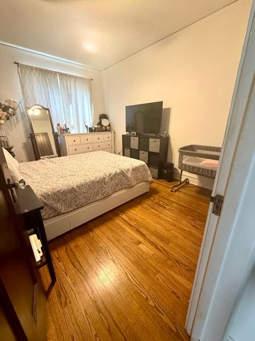 7639 W Jackson Boulevard 1E, Forest Park, IL 60130