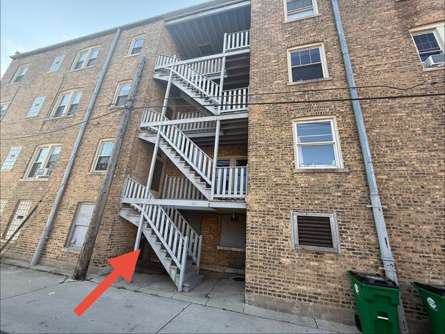 7639 W Jackson Boulevard 1E, Forest Park, IL 60130